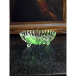 Antique 1900s-20s Heisey Crystal 3-Footed Colonial Bowl UV Reactive Puritan Era